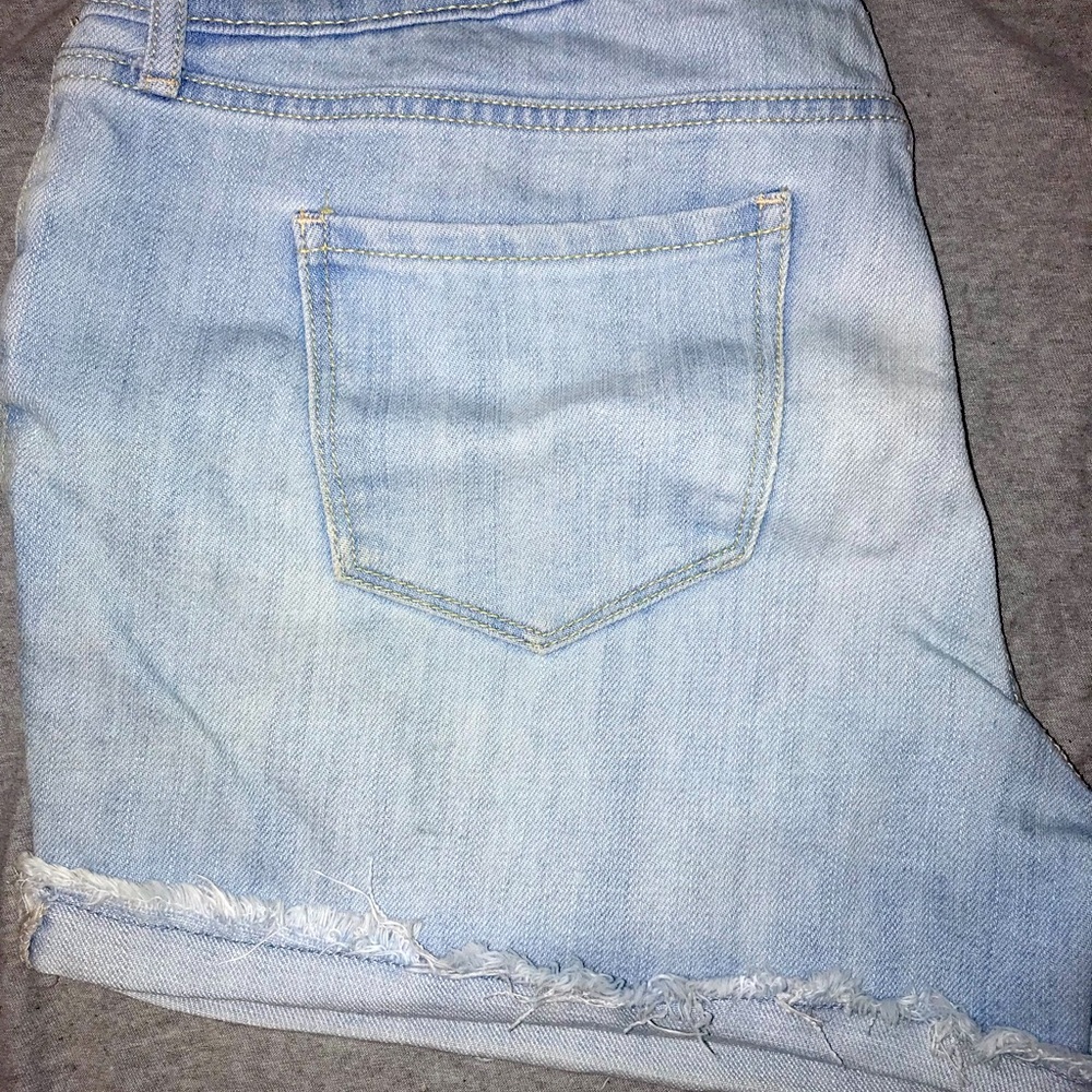 Boyfriend cut shorts